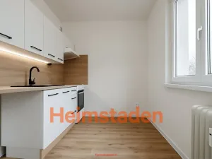 Pronájem bytu 3+1, Karviná - Nové Město, Holubova, 70 m2