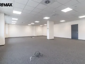 Pronájem kanceláře, Tuchoměřice, 289 m2