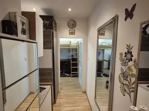 Prodej bytu 2+kk, Praha - Libeň, Zenklova, 31 m2