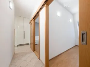 Pronájem bytu 3+kk, Pardubice, Na Labišti, 61 m2