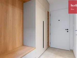 Pronájem bytu 2+kk, Praha, Vrtbova, 56 m2
