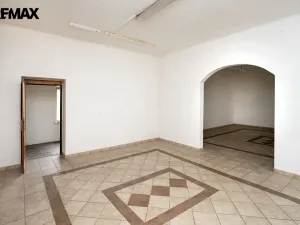 Pronájem obchodního prostoru, Písek, Chelčického, 183 m2