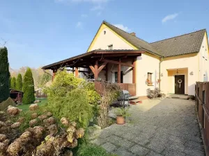 Prodej vícegeneračního domu, Podlesí, 240 m2