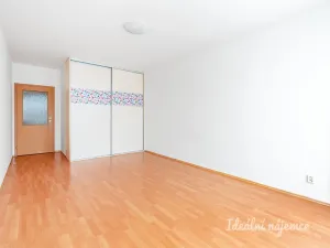 Pronájem bytu 3+kk, Praha, Mlázovická, 75 m2