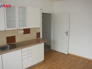Pronájem bytu 1+1, Strakonice - Strakonice II, Komenského, 52 m2