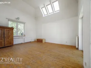 Prodej vily, Praha - Lipence, Na Bambouzku, 300 m2