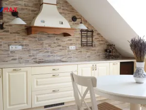 Prodej bytu 2+kk, Karlovy Vary, T. G. Masaryka, 76 m2