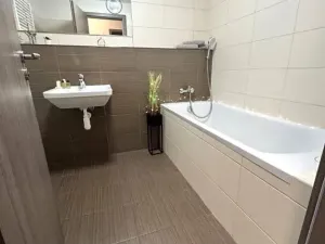 Pronájem bytu 2+kk, Rajhrad, Masarykova, 68 m2