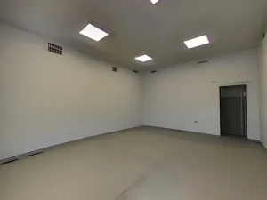 Pronájem obchodního prostoru, Jihlava, Žižkova, 50 m2