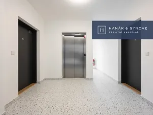 Pronájem bytu 2+kk, Pohořelice, U Kasáren, 56 m2