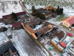 Prodej rodinného domu, Hořiněves - Želkovice, 441 m2