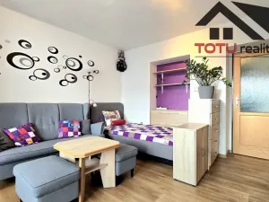 Prodej bytu 2+1, Jaroměř, Knappova, 63 m2