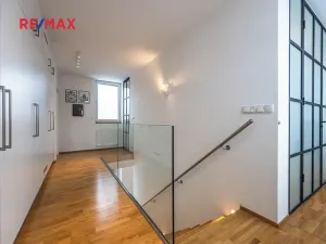 Pronájem vily, Praha - Lysolaje, 150 m2