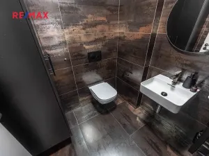 Pronájem vily, Praha - Lysolaje, 150 m2