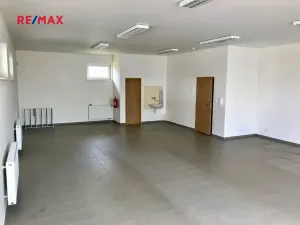 Prodej obchodního prostoru, Mukařov, Choceradská, 48 m2