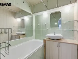 Prodej bytu 3+1, Sokolov, Švabinského, 75 m2