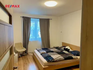 Pronájem rodinného domu, Krhanice, 144 m2