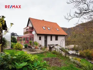 Prodej komerční nemovitosti, Měchenice, Hlavní, 330 m2