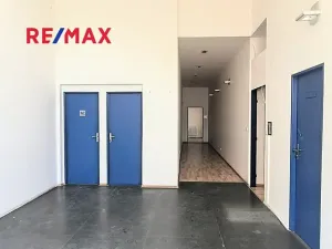 Pronájem kanceláře, Praha - Kobylisy, Horňátecká, 72 m2