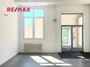 Pronájem kanceláře, Praha - Kobylisy, Horňátecká, 72 m2