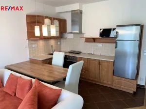 Pronájem bytu 1+kk, Olomouc, Peškova, 45 m2