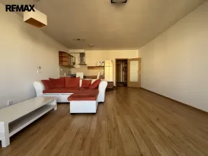 Pronájem bytu 1+kk, Olomouc, Peškova, 45 m2