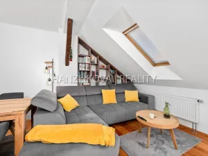 Pronájem bytu 2+1, České Budějovice, Rudolfovská tř., 67 m2