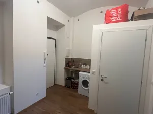 Pronájem obchodního prostoru, Praha - Vyšehrad, Neklanova, 60 m2