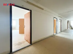 Prodej komerční nemovitosti, Kraslice, Palackého, 1800 m2