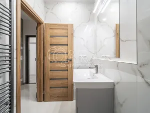 Pronájem bytu 2+kk, Praha - Karlín, Sokolovská, 39 m2