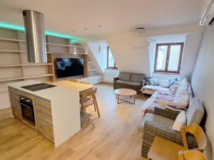 Prodej činžovního domu, Teplice, Laubeho náměstí, 425 m2