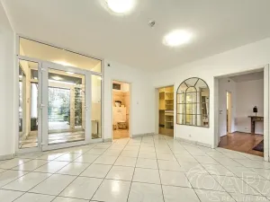 Pronájem rodinného domu, Dolní Břežany, V Úvozu, 380 m2