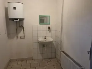 Prodej výrobních prostor, Pardubice - Pardubičky, Dělnická, 160 m2