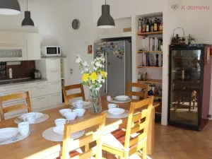 Prodej rodinného domu, Káraný, Na Betonce, 190 m2