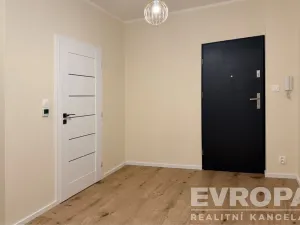 Prodej bytu 2+kk, Děčín - Děčín XIX-Čechy, Sněžnická, 34 m2