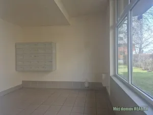 Pronájem bytu 1+kk, Praha - Braník, Vavřenova, 28 m2