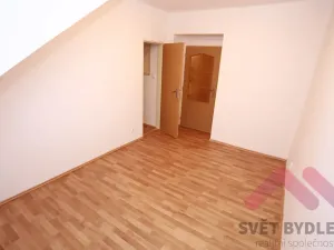 Pronájem bytu 2+1, Praha - Vršovice, Tolstého, 45 m2