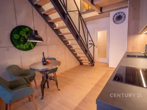 Prodej bytu 2+kk, Praha - Vysočany, Kolbenova, 65 m2