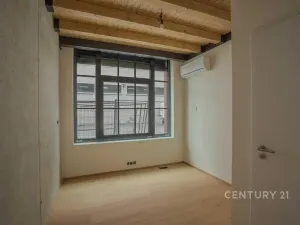 Prodej atypického bytu, Praha - Vysočany, Kolbenova, 181 m2