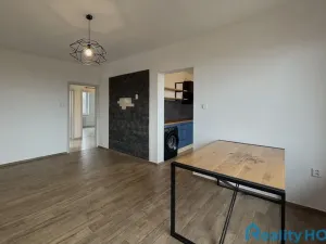 Prodej bytu 4+1, Stádlec, 83 m2