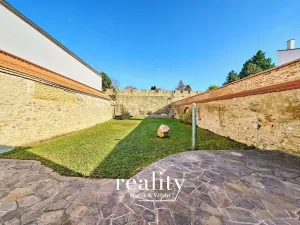 Pronájem obchodního prostoru, Znojmo, Horní Česká, 168 m2