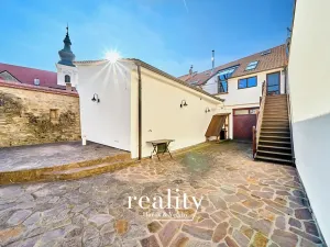 Pronájem obchodního prostoru, Znojmo, Horní Česká, 168 m2