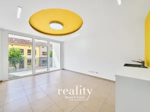 Pronájem kanceláře, Znojmo, Jarošova, 17 m2