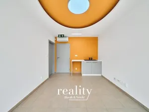 Pronájem kanceláře, Znojmo, Jarošova, 19 m2