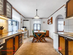 Prodej historického objektu, Vintířov, 190 m2