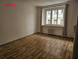 Pronájem bytu 1+kk, Kladno, Čermákova, 30 m2