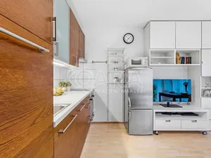 Prodej bytu 2+kk, Praha - Uhříněves, Ingrišova, 37 m2