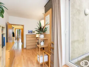 Prodej bytu 2+kk, Praha, Za zámečkem, 50 m2