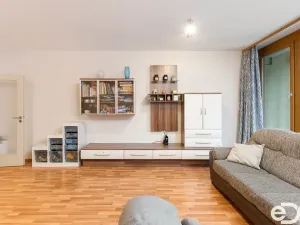 Prodej bytu 3+kk, Praha, Břežánecká, 84 m2