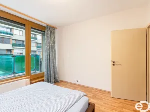 Prodej bytu 3+kk, Praha, Břežánecká, 84 m2